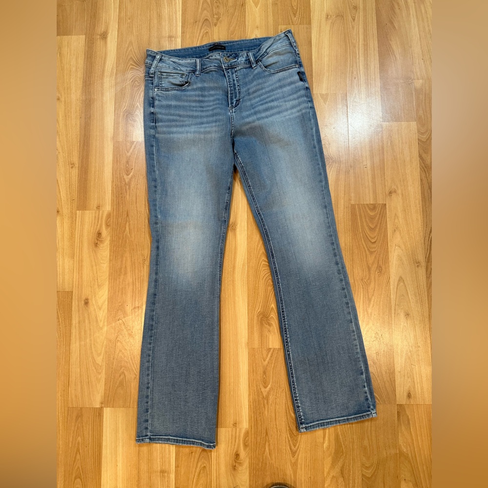 Silver Jeans Suki Slim Boot Mid-rise Size 14/33L